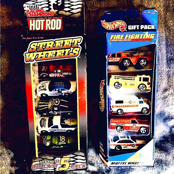 Hot Wheels Vintage Die-cast Fire Fighter & Racing Street Wheels Sets - Picture 14 of 14